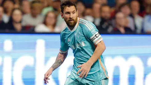 Lionel Messi #10 of Inter Miami dribbles the ball against Atlanta United during the first half of the 2024 MLS Cup Playoffs at Mercedes-Benz Stadium on November 02, 2024 in Atlanta, Georgia. 
