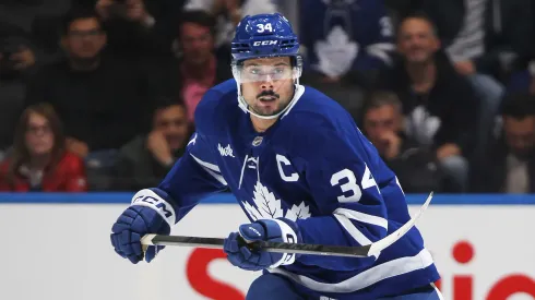  Auston Matthews #34 of the Toronto Maple Leafs skates against the Los Angeles Kings during the 3rd period in an NHL game at Scotiabank Arena on October 16, 2024 in Toronto, Ontario, Canada. The Maple Leafs defeated the Kings 6-2.
