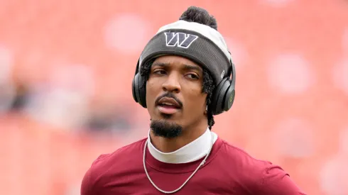 Jayden Daniels during the Washington Commanders vs Pittsburgh Steelers at Northwest Stadium in Landover MD.