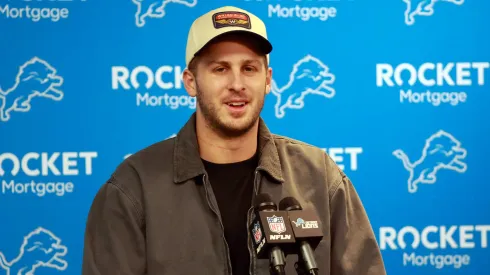 Quarterback Jared Goff (16) of the Detroit Lions answers questions during a post-game press conference, PK, Pressekonferenz after a game between the Detroit Lions and the Chicago Bears on Thanksgiving Day in Detroit, Michigan USA, on Thursday, November 28, 2024.