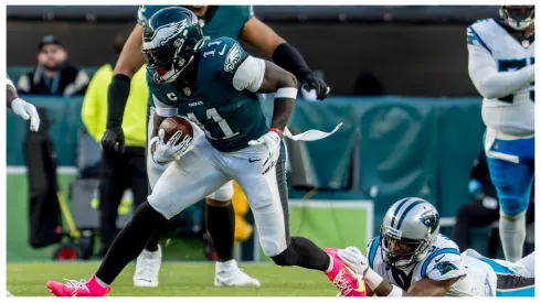 December 8, 2024, Philadelphia, Pa, USA: Philadelphia Eagles wide receiver A.J. Brown (11) tries to extend the play after making a catch during the NFL, American Football Herren, USA football matchup between the Caroliona Panthers and the Philadelphia Eagles at Lincoln Financial Field in Philadelphia, Pennsylvania on December 8, 2024. Cal Media Philadelphia USA – ZUMAcs17 20241208_faf_cs17_046 Copyright: xScottxSeriox
