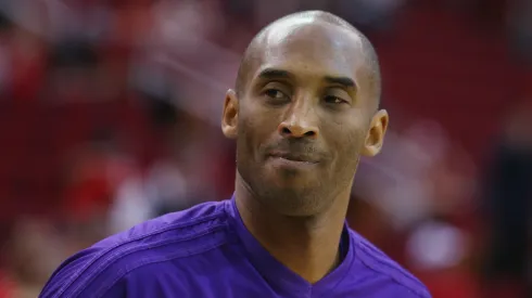 Kobe Bryant #24 of the Los Angeles Lakers warms up prior to the game against the Houston Rockets in 2015
