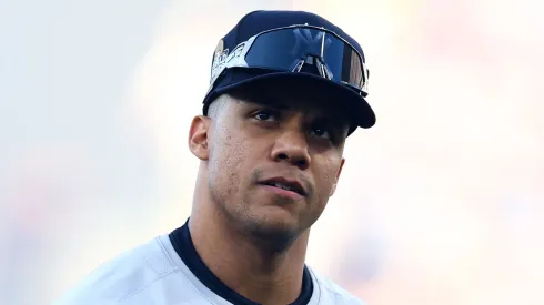 Juan Soto #22 of the New York Yankees walks across the field before Game One of the 2024 World Series against the Los Angeles Dodgers at Dodger Stadium on October 25, 2024 in Los Angeles, California. 
