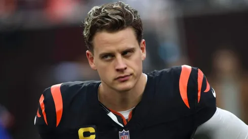 Broncos vs Bengals DEC 28 December 28, 2024: Cincinnati Bengals QB Joe Burrow warms up prior to WEEK 17 of the NFL regular season between the Cincinnati Bengals and the Denver Broncos in Cincinnati, Ohio.
