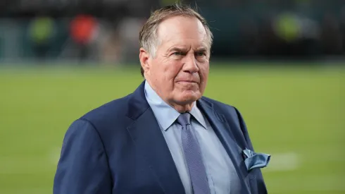 American Football Herren, USA analyst Bill Belichick looks on during the game between the Philadelphia Eagles and the Atlanta Falcons on September 15, 2024 at Lincoln Financial Field in Philadelphia, PA.
