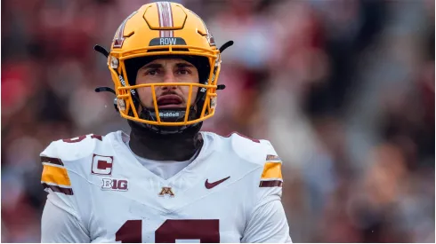 Minnesota Golden Gopher quarterback Max Brosmer
