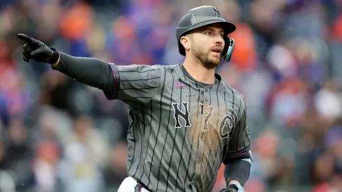  Pete Alonso #20 of the New York Mets celebrates his fifth inning two-run home run against the St. Louis Cardinals at Citi Field on April 27, 2024 in New York City. The home run was the 200th of Alonso's career. 
