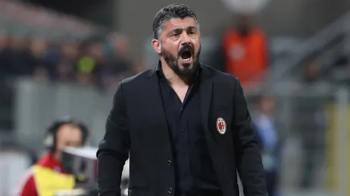 AC Milan coach Gennaro Gattuso shouts to his players during the serie A match between AC Milan and US Sassuolo at Stadio Giuseppe Meazza on April 8, 2018 in Milan, Italy.