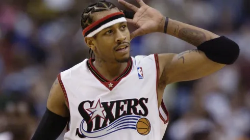Allen Iverson #3 of the Philadelphia 76ers gestures to hear cheers from the crowd during the NBA game against the Washington Wizards at First Union Center on March 30, 2003 in Philadelphia, Pennsylvania. The Sixers won 107-87.