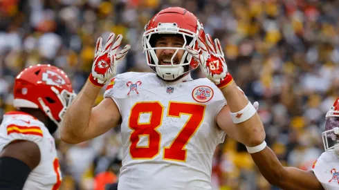 Travis Kelce #87 of the Kansas City Chiefs celebrates a touchdown during the fourth quarter against the Pittsburgh Steelers at Acrisure Stadium on December 25, 2024.
