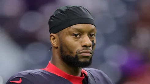 Joe Mixon #28 of the Houston Texans warms up prior to the game against the Baltimore Ravens at NRG Stadium on December 25, 2024 in Houston, Texas.