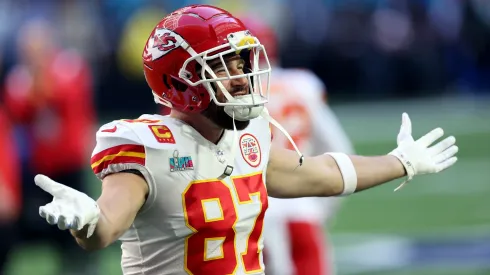 Travis Kelce #87 of the Kansas City Chiefs warms up prior to Super Bowl LVII against the Philadelphia Eagles at State Farm Stadium on February 12, 2023.