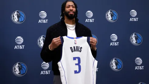 Anthony Davis is introduced at the Dallas Mavericks Practice Facility on February 7, 2025 in Dallas, Texas.