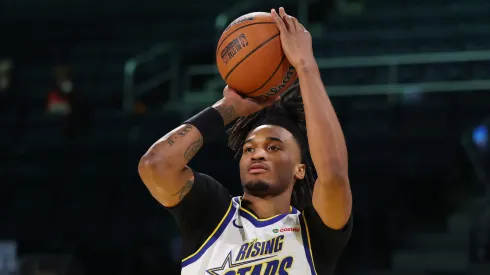 Stephon Castle #5 of the San Antonio Spurs and Team C warms up during the 2025 NBA All-Star Rising Stars Game on February 14, 2025.
