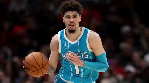 LaMelo Ball #1 of the Charlotte Hornets dribbles the ball against the Chicago Bulls during the first quarter at the United Center on January 17, 2025.