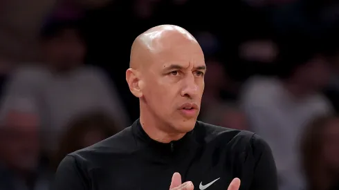 Head coach Doug Christie of the Sacramento Kings directs his team during the first half against the New York Knicks