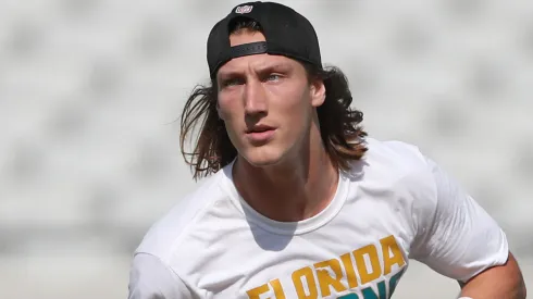 Trevor Lawrence #16 of the Jacksonville Jaguars warms up before the game against the Houston Texans at TIAA Bank Field on October 09, 2022 in Jacksonville, Florida.