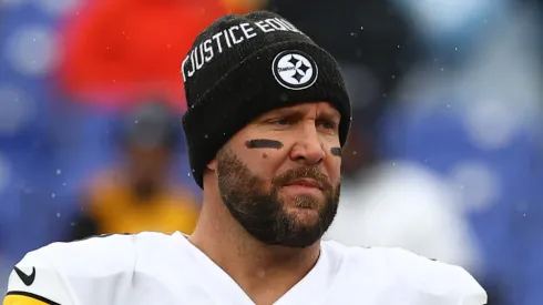 Ben Roethlisberger #7 of the Pittsburgh Steelers warms up before the game against the Baltimore Ravens at M&T Bank Stadium on January 09, 2022 in Baltimore, Maryland.