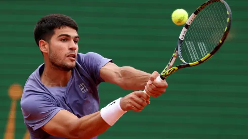Carlos Alcaraz of Spain plays a backhand during the semi final match between against Alejandro Davidovich Fokina.