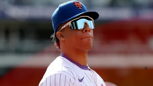 Juan Soto #22 of the New York Mets looks on as he heads for the dugout against the St. Louis Cardinals at Citi Field on April 20, 2025.