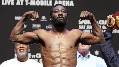 Terence Crawford prepares to face Mexico's Canelo Alvarez.