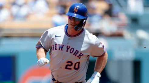 Pete Alonso #20 of the New York Mets runs the bases after hitting a home run against the Los Angeles Dodgers in the second inning at Dodger Stadium on June 05, 2025 in Los Angeles, California.