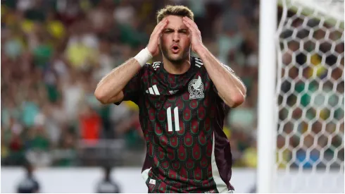 Santiago Gimenez of Mexico