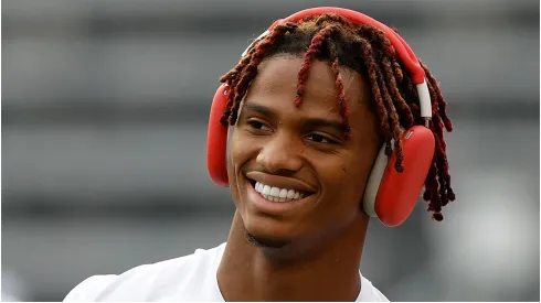 Alabama's Williams puts NCAA on notice after link-up with former Heisman Trophy winner, Super Bowl champion