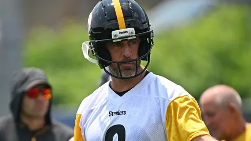 Aaron Rodgers #8 of the Pittsburgh Steelers in action during Minicamp at UPMC Rooney Sports Complex on June 12, 2025 in Pittsburgh, Pennsylvania.