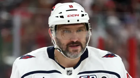 After acquiring him from Crosby's Penguins, Ovechkin's Capitals re-sign veteran forward to two-year extension