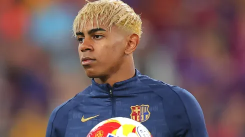 Lamine Yamal of FC Barcelona warms up prior to the Copa del Rey Final match between FC Barcelona and Real Madrid at Estadio de La Cartuja on April 26, 2025 in Seville, Spain.