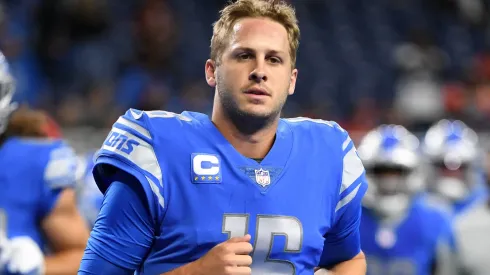 Jared Goff #16 of the Detroit Lions looks on before the game against the Cincinnati Bengals at Ford Field on October 17, 2021 in Detroit, Michigan.