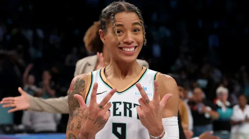 Natasha Cloud #9 of the New York Liberty celebrates the win over the Golden State Valkyries at Barclays Center on May 27, 2025.