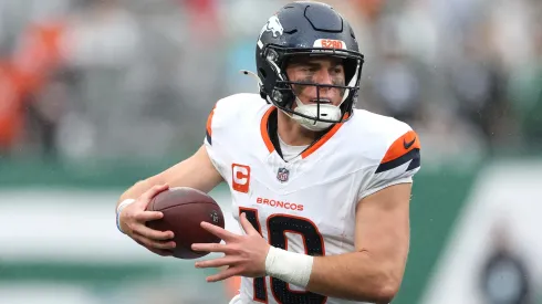 Bo Nix #10 of the Denver Broncos in action against the New York Jets at MetLife Stadium on September 29, 2024 in East Rutherford, New Jersey.