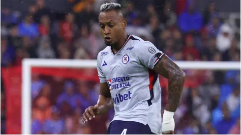 Willer Ditta of Cruz Azul