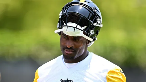 DK Metcalf #4 of the Pittsburgh Steelers looks on during Minicamp at UPMC Rooney Sports Complex on June 11, 2025 in Pittsburgh, Pennsylvania.