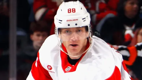 A former Ottawa Senators defenseman, joins Patrick Kane’s Red Wings for the 2025-26 season.