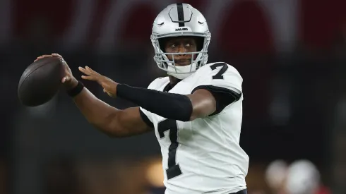 Quarterback Geno Smith #7 of the Las Vegas Raiders