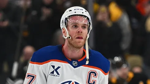 Connor McDavid at PPG PAINTS Arena on January 9, 2025 in Pittsburgh, Pennsylvania.