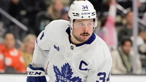 Auston Matthews’ teammate awaits extension talks as camp opens.