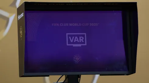 A general view of the VAR monitor.