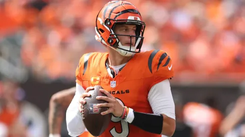 Joe Burrow #9 of the Cincinnati Bengals looks to throw a pass.