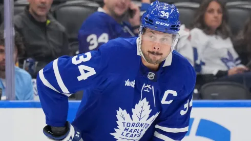 Auston Matthews #34 of the Toronto Maple Leafs skates in an NHL game.