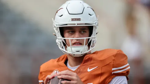 Arch Manning #16 of the Texas Longhorns.