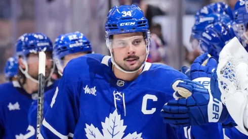 Auston Matthews #34 of the Toronto Maple Leafs celebrates his goal.