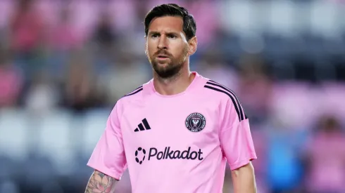 Lionel Messi doing warm-up prior to Game 3 against Nashville.