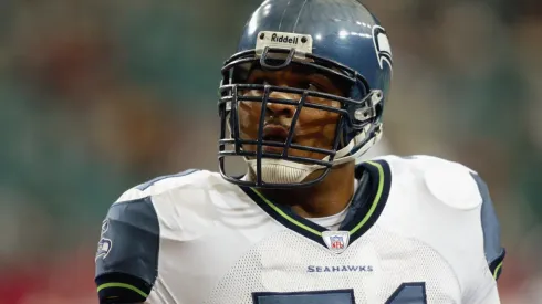 Walter Jones #71 of the Seattle Seahawks in 2002.