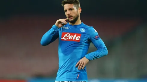 Dries Mertens brilla en Napoli