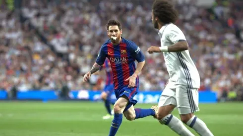 Una y mil veces: el GIF de Messi bailando a Marcelo