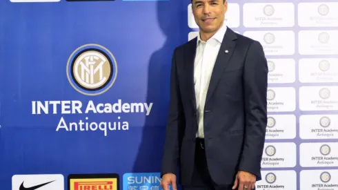 HISTÓRICO. El ex defensa dio su opinión sobre el 'diez' y la Selección Colombia de cara al Mundial (FOTO: Twitter oficial Iván Córdoba)